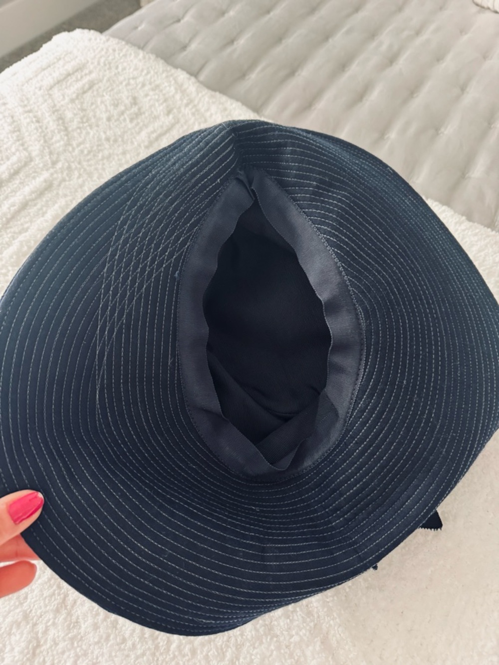 Navy Velvet Wide-Brim Women's Hat with navy ribbon🎀 - Picture 3 of 7